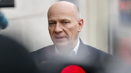 Wahlsieger Kai Wegner (CDU) liebäugelt mit einer Zusammenarbeit mit den Berliner Grünen. 