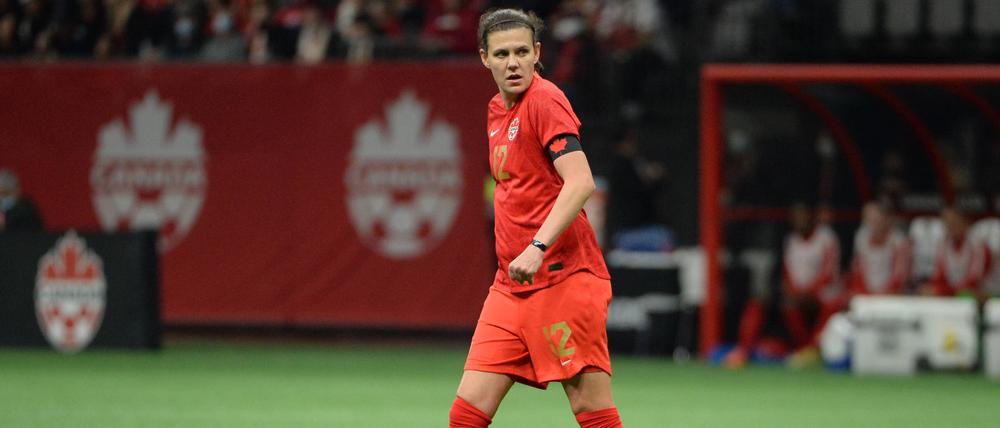 Kanadas Kapitänin Christine Sinclair bezichtigte den kanadischen Verband der Lügen.