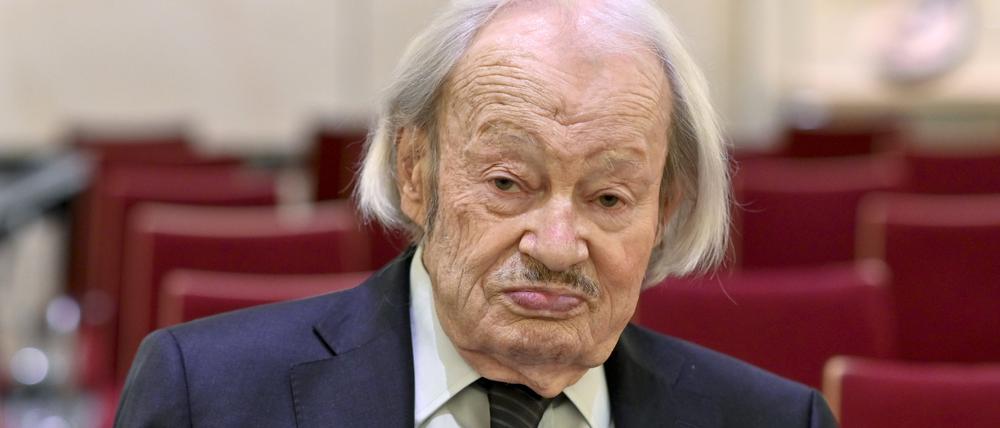 21.06.2021, Österreich, Wien: Friedrich Cerha, österreichischer Komponist und Dirigent. Cerha ist im Alter von 96 Jahren am 14.02.2023 in Wien gestorben, wie seine Familie der Deutschen Presse-Agentur mitteilte. Er galt als einer der wichtigsten zeitgenössischen Komponisten der Welt. Foto: Herbert Neubauer/APA/dpa +++ dpa-Bildfunk +++