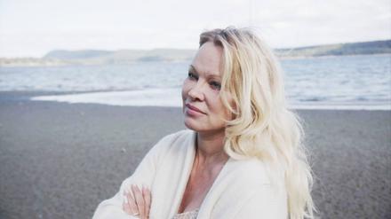 Ungeschminkte Wahrheit: Pamela Anderson in der aktuellen Netflix-Dokumentation „Pamela, A Love Story“.