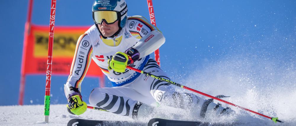Alexander Schmid stürzte im Teamwettbewerb.