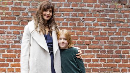 Sonja Heiss und Camille Loup Moltzen beim Dreh zu „Wann wird es endlich wieder so, wie es nie war?“