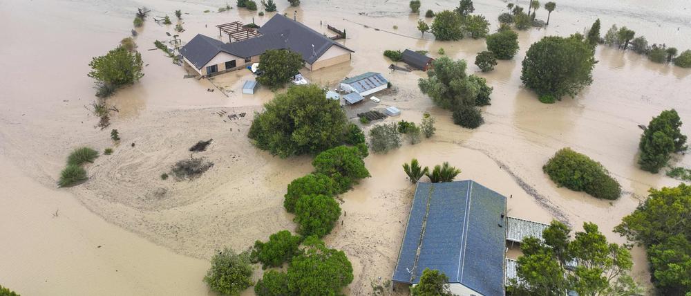 Die Wassermassen in Neuseeland reichten mancherorts bis ins zweite Stockwerk.