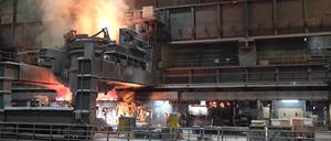 Schmutziges Geschäft. Die Gießerei im Stahlwerk der Dillinger Hütte. In rund 20 Jahren soll hier klimaneutral produziert werden.