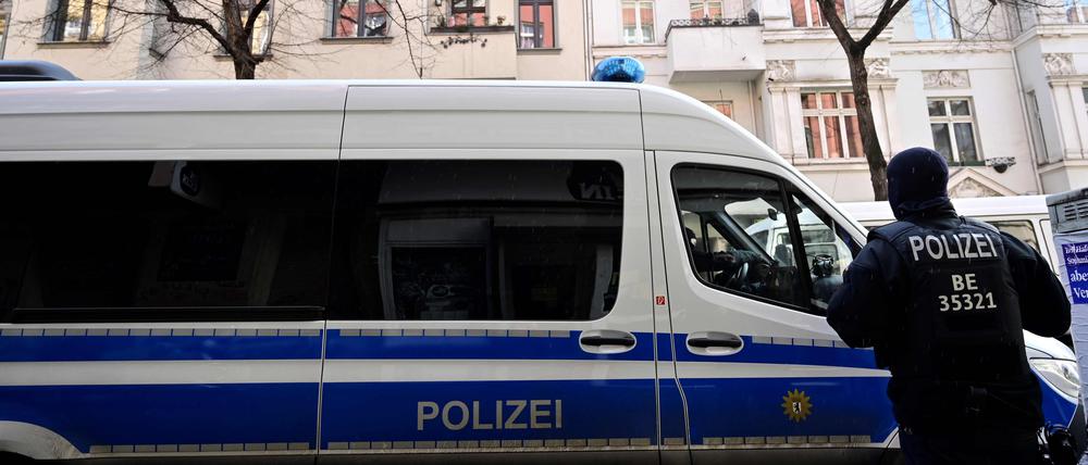 Am Freitagmorgen wurden Anwohner in Charlottenburg-Wilmersdorf, Neukölln und Lichtenberg unsanft geweckt.