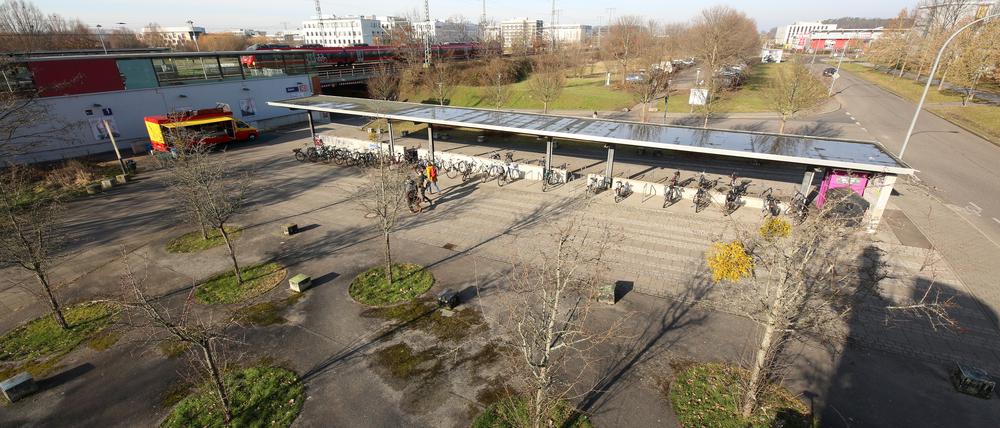 Im Umfeld des Bahnhofs Golm wurden Studierende durch Jugendliche angegriffen.