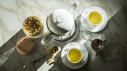Kräuter- und Arzneitee sind nicht dasselbe. Arzneitee muss eine Mindestmenge wirksamer Inhaltsstoffe haben. 