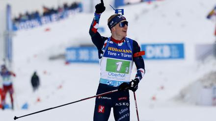 Johannes Thingnes Bö führt Norwegen am Donnerstag zu Gold in der Single-Mixed-Staffel.