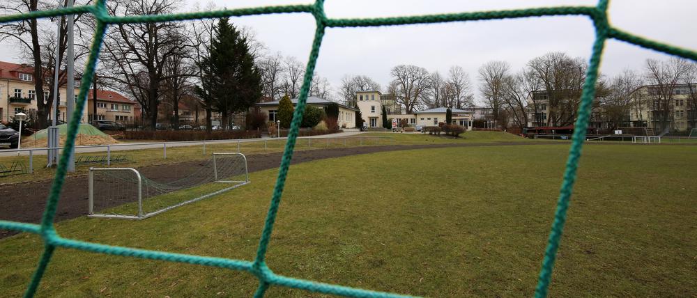 Sportplatz ESV Lok-Potsdam in der Berliner Straße soll verkauft werden