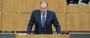 Russlands Außenminister Lawrow in der Duma. 