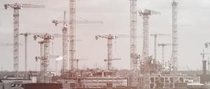 Blick auf Baukräne am.