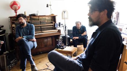 The Notwist im Wohnzimmerstudio.