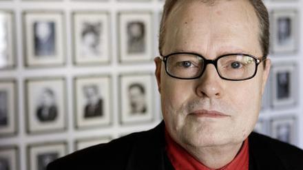 Der Soziologe und Paartherapeut Volkmar Sigusch war Direktor des Instituts für Sexualwissenschaft der Goethe-Universität Frankfurt/Main. 2016
erschien von ihm „Das Sex-ABC. Notizen eines Sexualforschers“ (Campus).