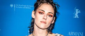 Berlin 73. Berlinale, Berlin, Eroeffnungsgala, Roter Teppich, Red Carpet, Berlinale Palast, 16.02.2023 73. Berlinale, Berlin, Eroeffnungsgala, Roter Teppich, Red Carpet, Berlinale Palast, Kristen Stewart, Jury Praesidentin, 16.02.2023, *** Berlin 73 Berlinale, Berlin, Opening Gala, Red Carpet, Red Carpet, Berlinale Palast, 16 02 2023 73 Berlinale, Berlin, Opening Gala, Red Carpet, Red Carpet, Berlinale Palast, Kristen Stewart, Jury President, 16 02 2023, Copyright: xEibner-Pressefotox EP_JBH