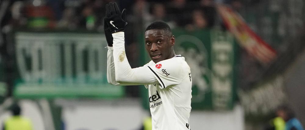 Randal Kolo Muani bedankt sich.