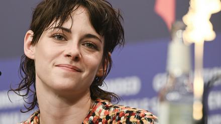 Jurypräsidentin und Schauspielerin Kristen Stewart (USA) nimmt an der Pressekonferenz der Internationalen Jury teil. Die 73. Internationalen Filmfestspiele finden vom 16. bis 26. Februar 2023 in Berlin statt. +++ dpa-Bildfunk +++