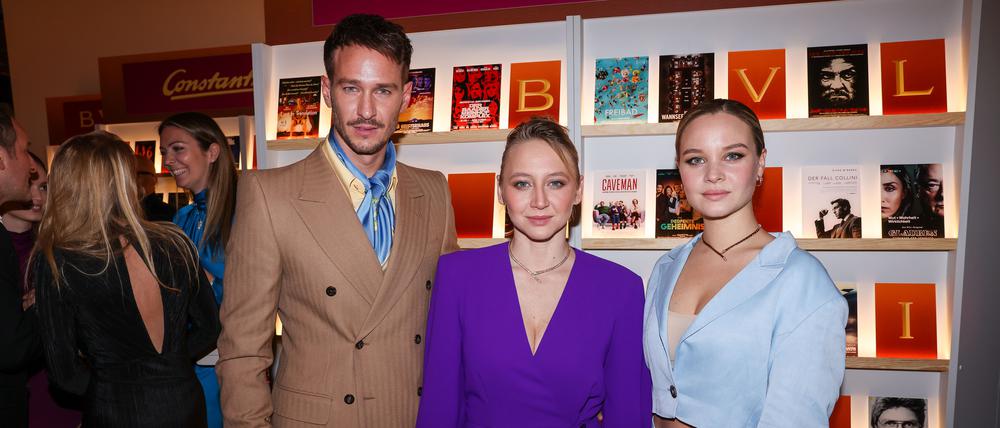 Vladimir Burlakov (l-r), Anna Maria Mühe und Sonja Gerhardt auf der Party von Bulgari und Constantin Film Party. 