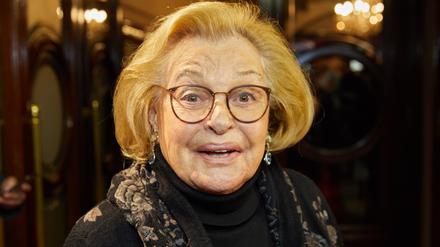 Nadja Tiller 