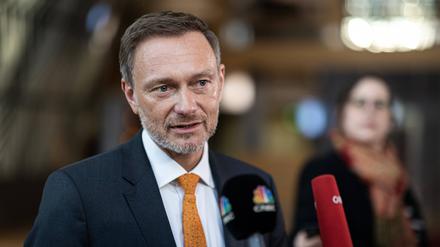 Bundesfinanzminister Christian Lindner spricht sich auf Twitter gegen Steuererhöhungen aus.