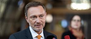Bundesfinanzminister Christian Lindner spricht sich auf Twitter gegen Steuererhöhungen aus.