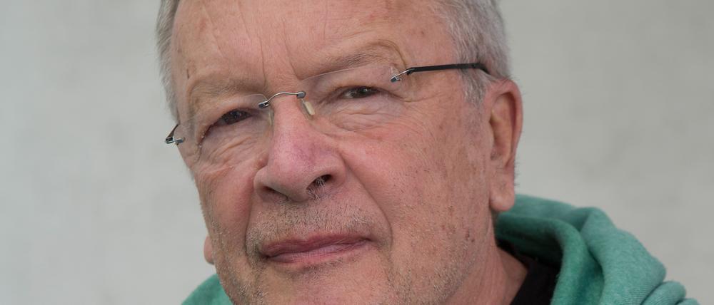 Viktor Jerofejew pendelte bis zum Frühling 2022 zwischen Paris und Moskau, jetzt lebt er zeitweise in Berlin.