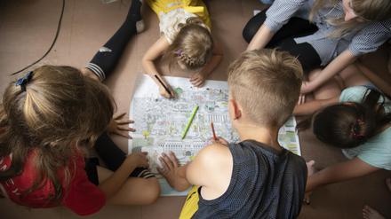 Ukrainische Kinder sollen nach Russland verschleppt worden seien (Symbolbild). 