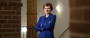 Berliner Senatorin für Integration, Arbeit und Soziales Katja Kipping spricht während der Vorstellung des Härtefallsfonds Energieschulden in der Senatsverwaltung in Berlin am 3. Januar 2023. Pressekonferenz Härtefallfonds Energieschulden *** Berlin Senator for Integration, Labor and Social Affairs Katja Kipping speaks during the presentation of the Hardship Fund Energy Debts at the Senate Administration in Berlin on January 3, 2023 Press Conference Hardship Fund Energy Debts