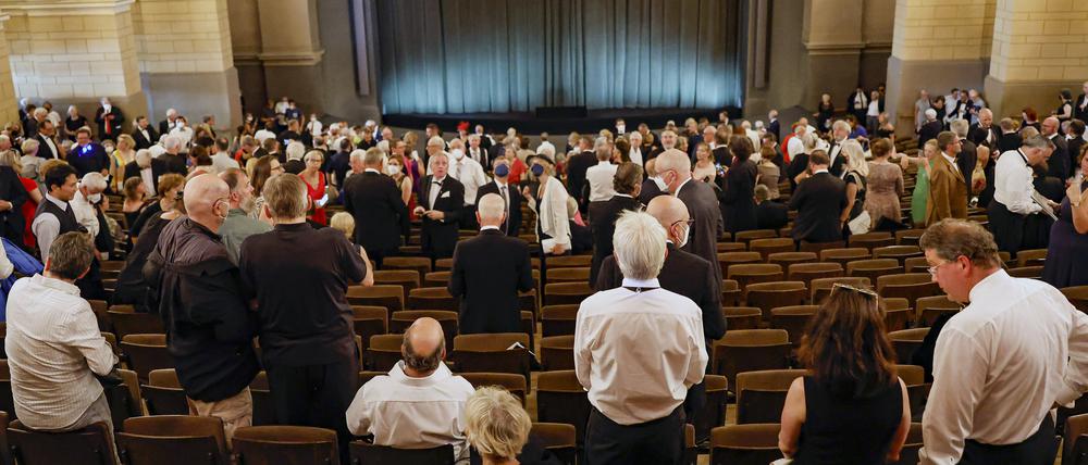 Blick in den Festspielsaal bei der Eröffnung der Bayreuther Richard-Wagner-Festspiele im Festspielhaus auf dem Grünen Hügel. 