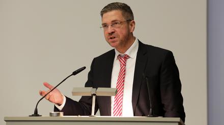 Oberbürgermeister Mike Schubert, SPD.