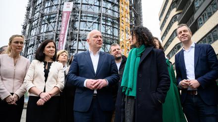 Die Verhandlungsteams von Bündnis 90/Die Grünen und CDU.