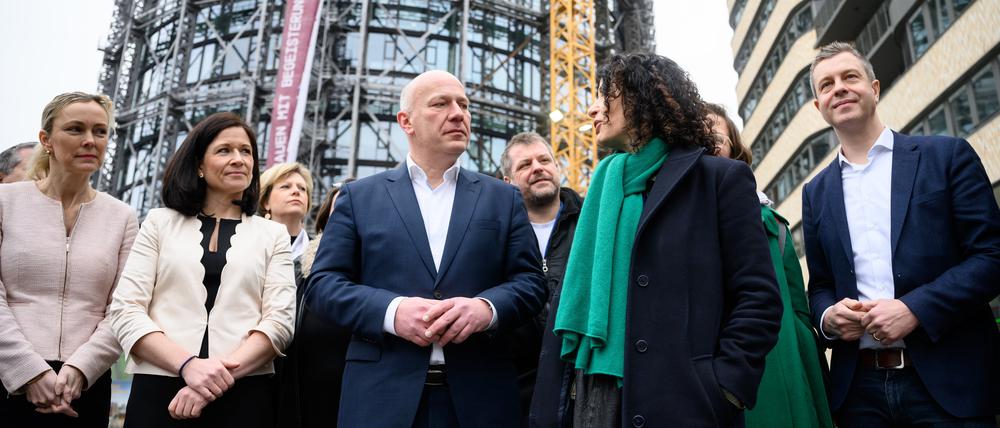 Die Verhandlungsteams von Bündnis 90/Die Grünen und CDU.