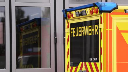 Bei einem der Einsätze konnte die Feuerwehr zumindest der Beifahrerin noch helfen.