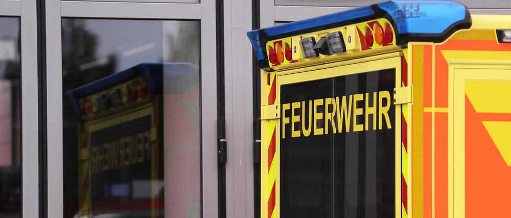 Bei einem der Einsätze konnte die Feuerwehr zumindest der Beifahrerin noch helfen.