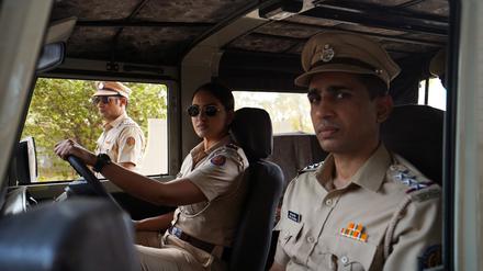 Sonakshi Sinha stellt sich in der indischen Serie „Dahaad“ als Polizistin Anjali Bhaati der Dominanz der Männerwelt entgegen.  