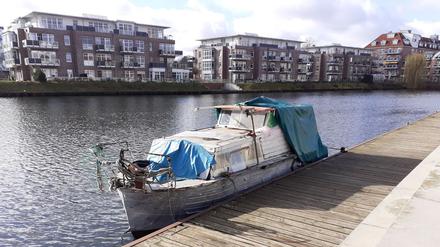 Schrottboot im Nordhafen