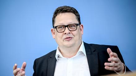 Kummerkasten, aber auch kraftvoller Akteur: Der neue Patientenbeauftragte Stefan Schwartze definiert seine Aufgabe sehr selbstbewusst. 