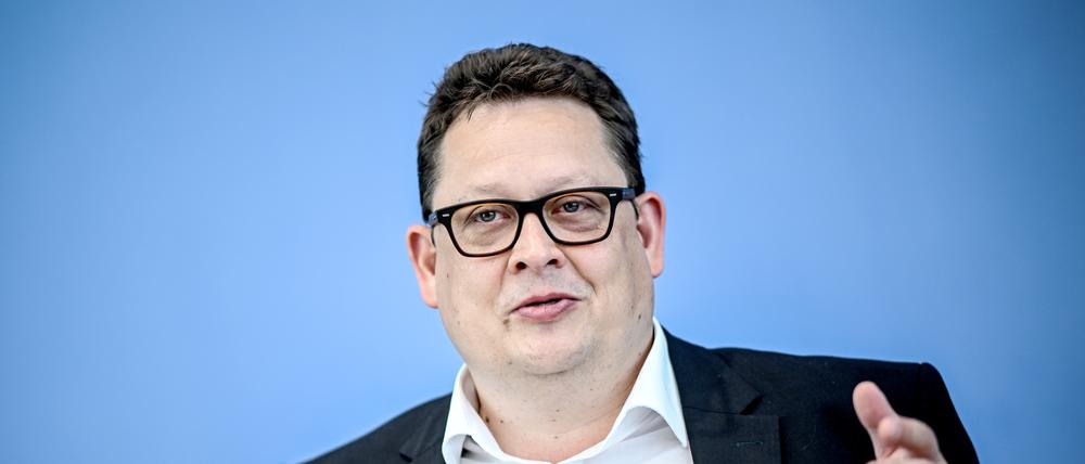 Kummerkasten, aber auch kraftvoller Akteur: Der neue Patientenbeauftragte Stefan Schwartze definiert seine Aufgabe sehr selbstbewusst.