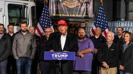 Ex-Präsident Donald Trump in East Palestine, Ohio.