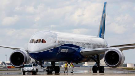 Eine Boeing 787-10 Dreamliner auf dem Charleston International Airport in North Charleston (Archivbild).