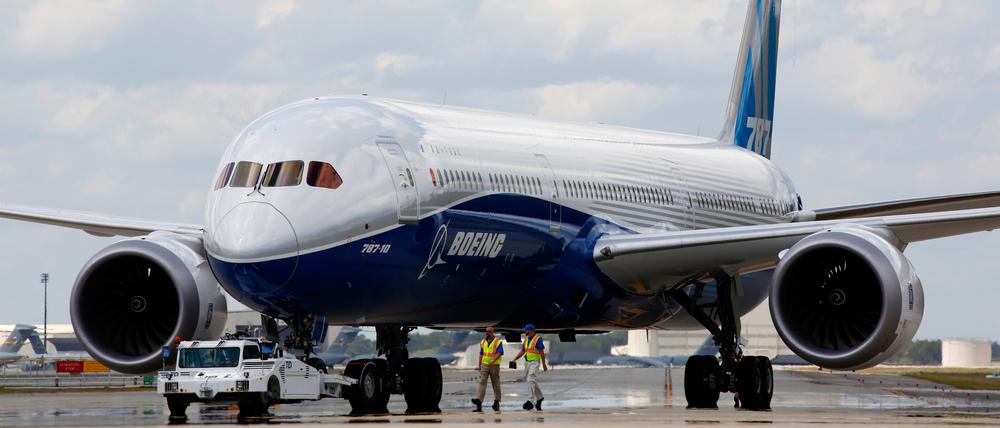 Eine Boeing 787-10 Dreamliner auf dem Charleston International Airport in North Charleston (Archivbild).