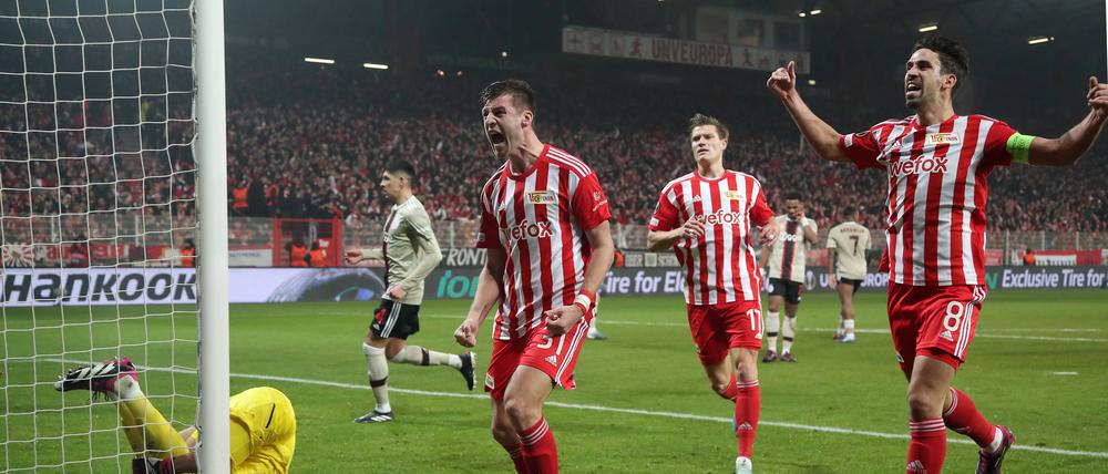 Robin Knoche brachte Union gegen Ajax per Elfmeter in Führung.