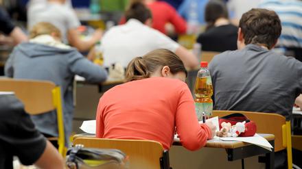 In Brandenburg ist der Weg zur Schule für viele Schüler weit.