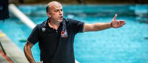 Spandaus Trainer Athanasios Kechagias ist immer mit Feuereifer dabei und nun auch in Europa ein gefragter Mann. 