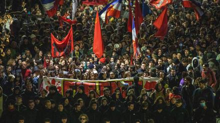 Demonstration in Florenz gegen die Attacke vor dem Michelangiolo-Gymnasium