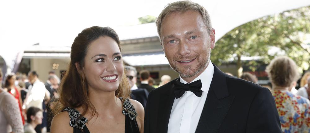 Christian Lindner und Franca Lehfeldt bei der Eröffnung der Richard-Wagner-Festspiele 2018 in Bayreuth.
