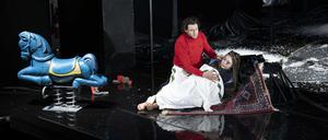 Moment der Verzweiflung: Alexey Sayapin (Rodolfo) und Jieun Choi (Mimì)