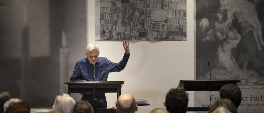 Rainald Goetz bei der Vorstellung der neuen Ausgabe der Zeitschrift für Ideengeschichte.