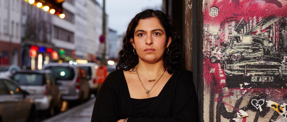 Porträts zum Thema Erdbebenangehörige in Berlin für das Berlin-Buch. Zweite Protagonistin: Bilge Bozkurt. Freitag 24.02.23