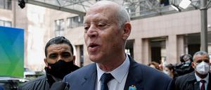 Tunesiens Präsident Kais Saied sichert sich immer mehr Macht.