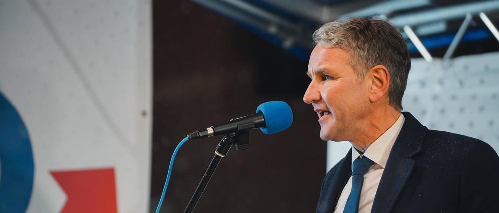 Björn Höcke, Vorsitzender der AfD Thüringen, bei einer Rede im Dezember (Archivbild).